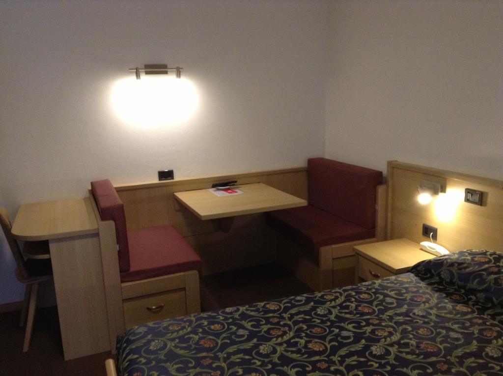 Hotel Ai Pini Vigo di Fassa Εξωτερικό φωτογραφία