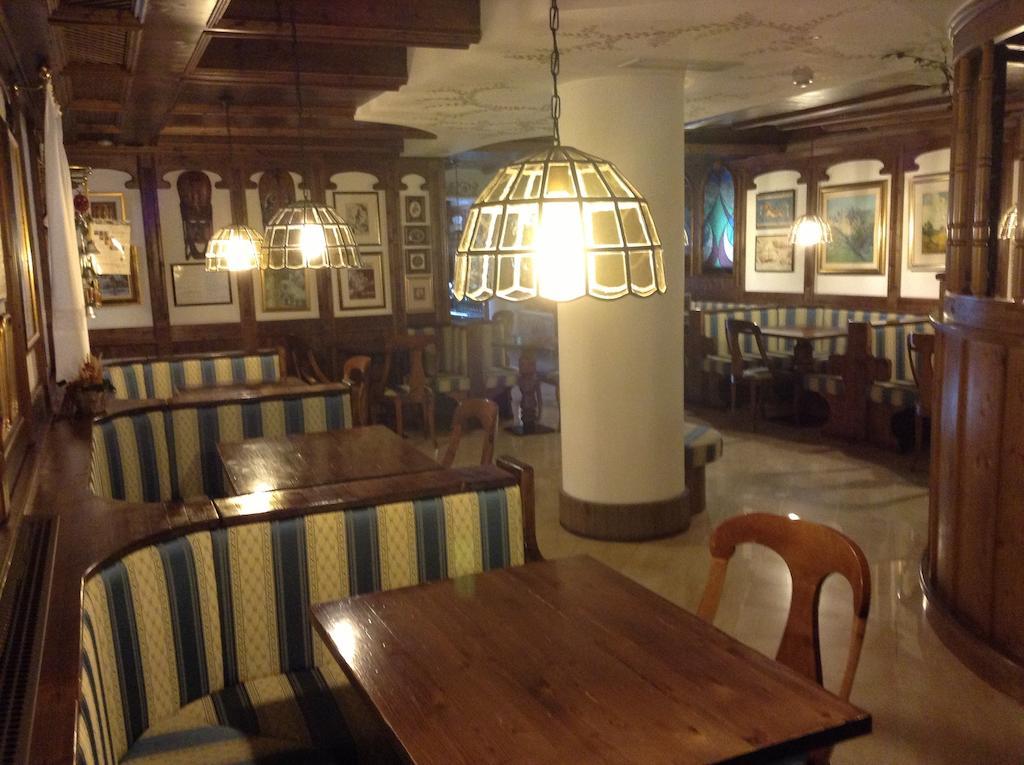 Hotel Ai Pini Vigo di Fassa Εξωτερικό φωτογραφία