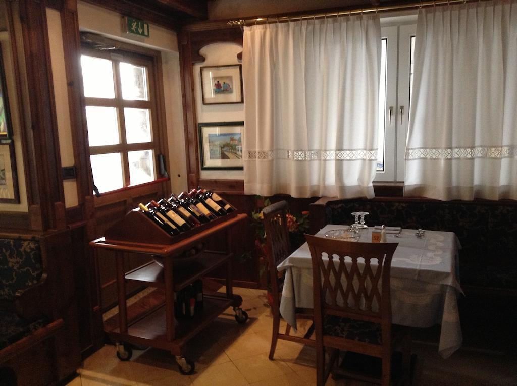 Hotel Ai Pini Vigo di Fassa Εξωτερικό φωτογραφία