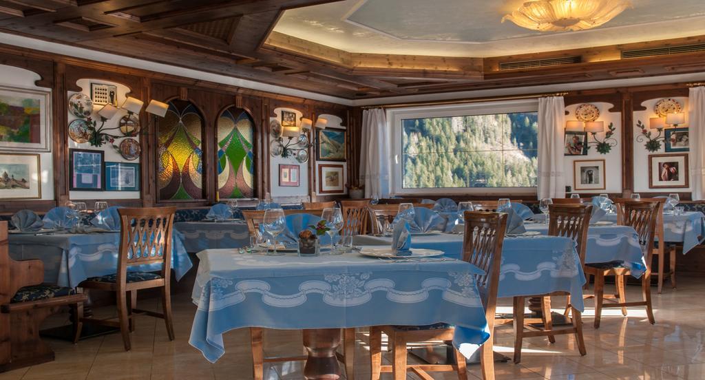 Hotel Ai Pini Vigo di Fassa Εξωτερικό φωτογραφία